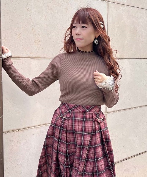 axes femme（アクシーズファム）の「袖レースメローニットプルオーバー（ニット/セーター・レディース・モカ/ホワイト/サックスブルー/ラベンダー・FREE）」の3枚目の写真