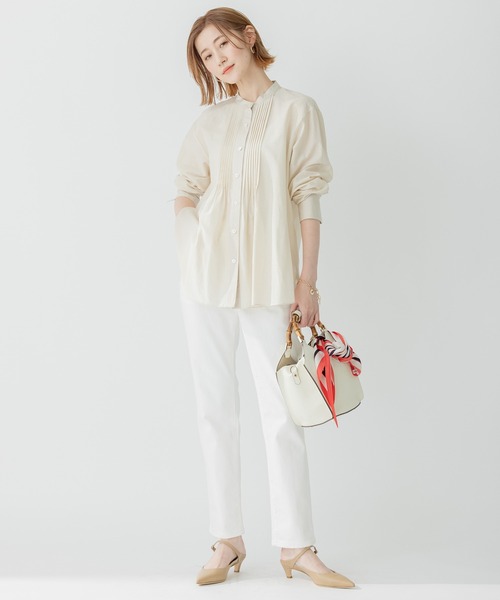 23区（ニジュウサンク）の「【洗える】コットンシルクローン バンドカラー ブラウス（シャツ/ブラウス・レディース・ベージュ系/スカイブルー系/ブラック系/ブルー系・48/46/44）」の21枚目の写真