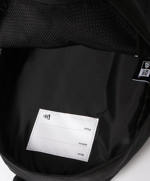 NEW ERA（ニューエラ）の「NEW ERA/ニューエラ キッズ デイパック B.P CHILD LIGHT PACK 13518004（バックパック/リュック・キッズ・ブラック・ONE SIZE）」の4枚目の写真