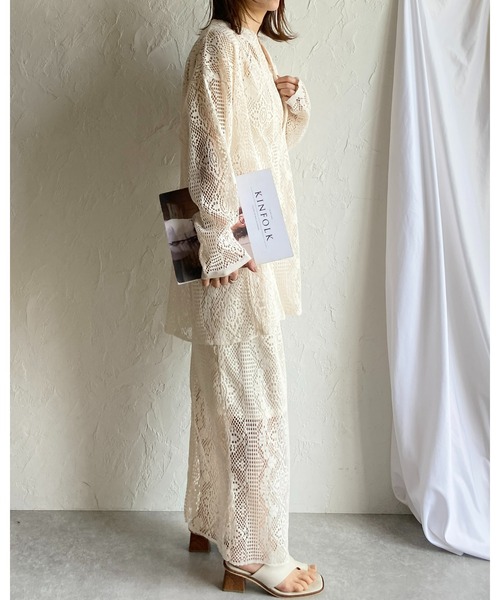 She's Closet(シーズクローゼット)の「クロシェ編み風カットワークレースロング丈深Vネックチュニックブラウス(シャツ/ブラウス・レディース・アイボリー/グリーン/ブラック・FREE)」の17枚目の写真