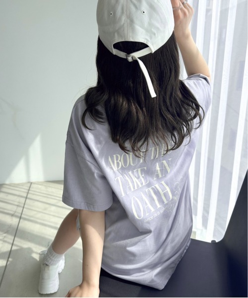 OLIVE des OLIVE(オリーブデオリーブ)の「アニピクビッグTシャツ(Tシャツ/カットソー・レディース・アイボリー/オフホワイト/サックスブルー/スミクロ・FREE)」の4枚目の写真
