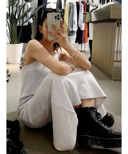 EVRIS(エヴリス)の「リブキャミソールロングワンピース(ワンピース・レディース・グレー/ブラック/ブルー・FREE)」の19枚目の写真