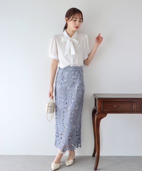 BLUEEAST（ブルーイースト）の「パールアンクレット付パンプス（パンプス・レディース・オフホワイト/ブラック/ベージュ・MEDIUM/LARGE）」の14枚目の写真