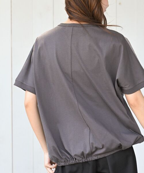 rps（アールピーエス）の「布帛切替半袖プルオーバー（Tシャツ/カットソー・レディース・グレイッシュベージュ/ダークベージュ/チャコールグレー・フリー）」の19枚目の写真