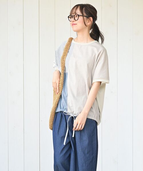 rps（アールピーエス）の「布帛切替半袖プルオーバー（Tシャツ/カットソー・レディース・グレイッシュベージュ/ダークベージュ/チャコールグレー・フリー）」の8枚目の写真