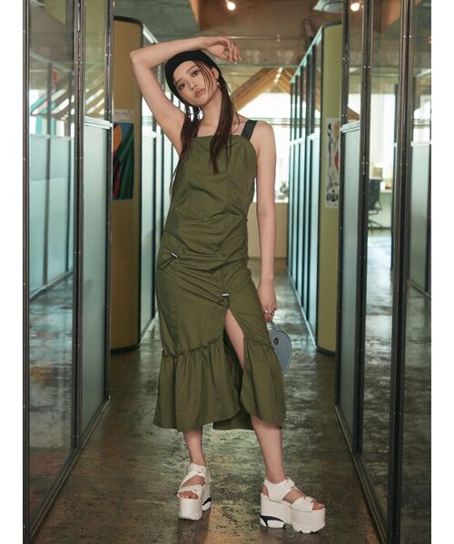 EVRIS（エヴリス）の「【10周年記念】プラットフォームスニーカーサンダル（サンダル・レディース・ホワイト/ブラック・SMALL/MEDIUM/LARGE）」の8枚目の写真