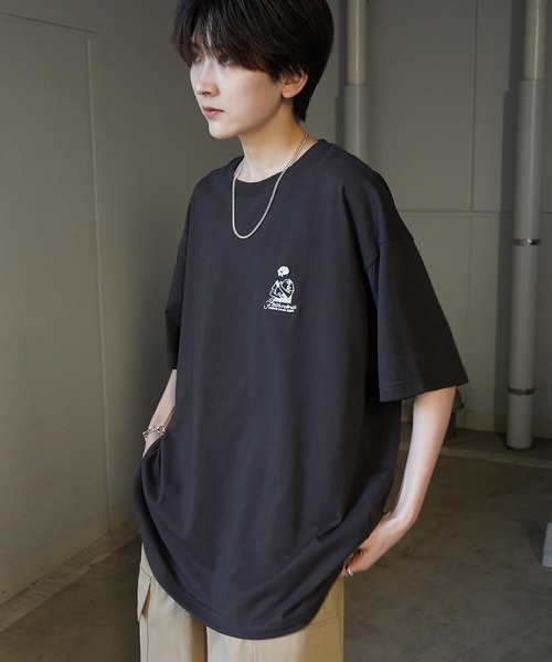 ILL'S(イルズ)の「ビッグシルエット いぬ / ねこ 動物ワンポイント刺繍Tシャツ カットソー ユニセックス【ILL'S】(Tシャツ/カットソー・メンズ・ブラック/ホワイト/ホワイト系その他/グレー系その他/グリーン/ホワイト系1/ホワイト系2/ホワイト系3/ホワイト系4/ブラック系1/グレー系1/ホワイト系その他2/ホワイト系その他3/ブラック系その他2/グレー系その他3/ベージュ系その他3/グリーン系その他2/ベージュ系その他・M/L/S)」の12枚目の写真
