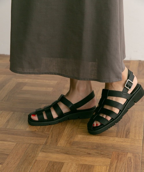 URBAN RESEARCH DOORS(アーバンリサーチドアーズ)の「コンフォートグルカサンダル(サンダル・レディース・ブラック/アイボリー・36/37/38)」の9枚目の写真