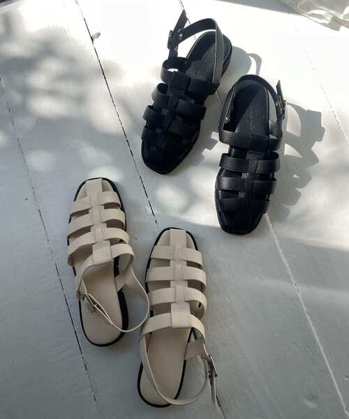 URBAN RESEARCH DOORS(アーバンリサーチドアーズ)の「コンフォートグルカサンダル(サンダル・レディース・ブラック/アイボリー・36/37/38)」の8枚目の写真