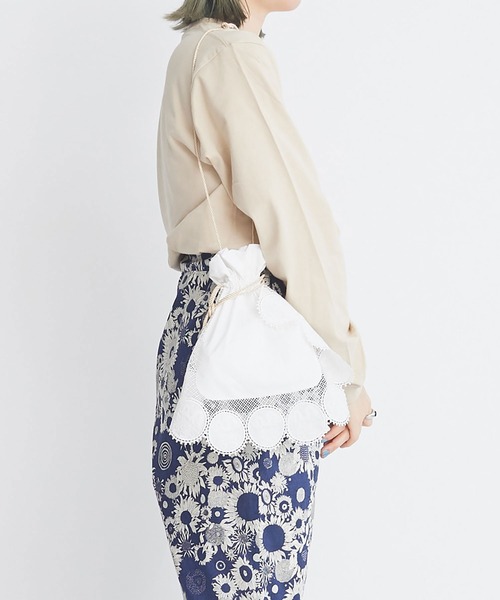 I am I in fact...(アイアムアイインファクト)の「●キキレース 巾着ショルダーバッグ(ハンドバッグ・レディース・ホワイト/ブラック/ピンク・FREE)」の9枚目の写真