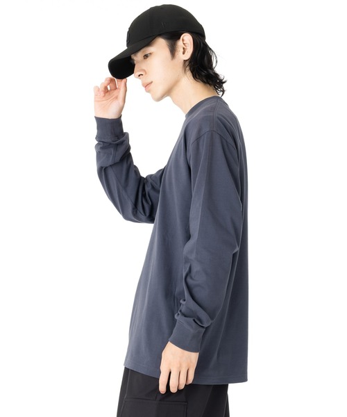 目を引くデザイン!!【New Era】Realtree 長袖 Tシャツ ロゴ 人気 長袖 パフォーマンス Tシャツ Flag and Wordmark ストーン