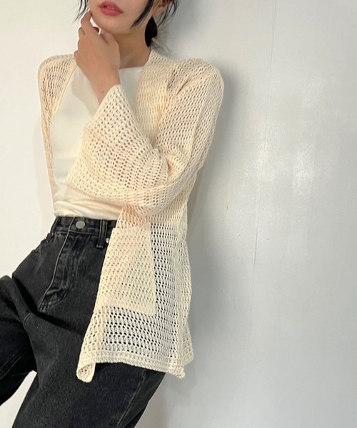 Jewelobe（ジュエローブ）の「フレアスリーブ透かし編みミディカーディガン（カーディガン/ボレロ・レディース・ブラウン/ベージュ/モカ・FREE）」の3枚目の写真
