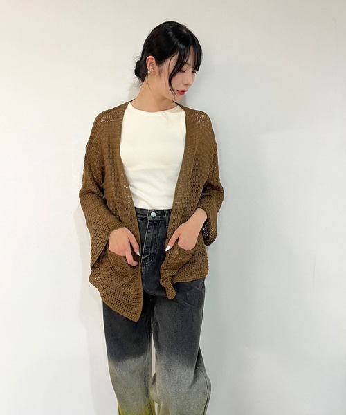 Jewelobe（ジュエローブ）の「フレアスリーブ透かし編みミディカーディガン（カーディガン/ボレロ・レディース・ブラウン/ベージュ/モカ・FREE）」の16枚目の写真