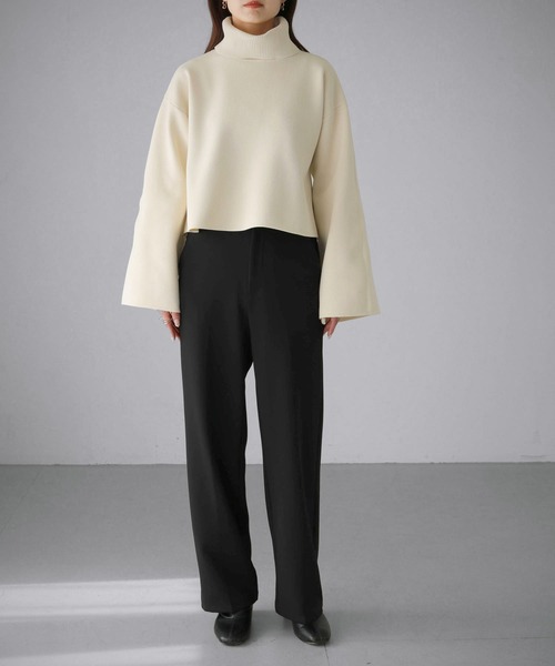 cheriella（シェリエラ）の「【cheriella】WEB限定　ショート丈フレアスリーブニット（ニット/セーター・レディース・アイボリー/ブラック/チェリーピンク/ブルー/グリーン・M）」の12枚目の写真