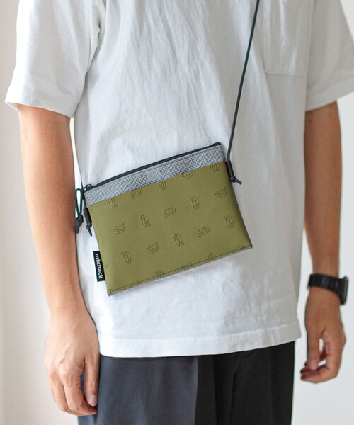 B:MING by BEAMS(ビーミングバイビームス)の「【予約】mixhack × B:MING by BEAMS / 別注 ビブラム メッシュ サコッシュ(ボディバッグ/ウエストポーチ・レディース・ブラック/オリーブ/イエロー・ONE SIZE)」の6枚目の写真