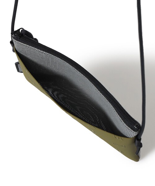 B:MING by BEAMS(ビーミングバイビームス)の「【予約】mixhack × B:MING by BEAMS / 別注 ビブラム メッシュ サコッシュ(ボディバッグ/ウエストポーチ・レディース・ブラック/オリーブ/イエロー・ONE SIZE)」の20枚目の写真