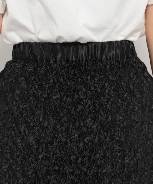 LOWRYS FARM（ローリーズファーム）の「スソフリルシャーリングスカート　969764（スカート・レディース・ブラック/ネイビー・FREE）」の12枚目の写真