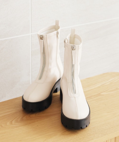 VIVIAN（ヴィヴィアン）の「厚底センタージップストレッチブーツ（ブーツ・レディース・アイボリー/ブラック/グレー・LL/M/S/L）」の5枚目の写真