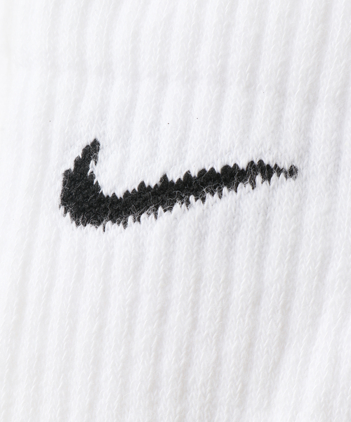 NIKE（ナイキ）の「【NIKE/ ナイキ】Training Crew Sockes：ソックス（ソックス/靴下・レディース・ホワイト・MEDIUM）」の3枚目の写真