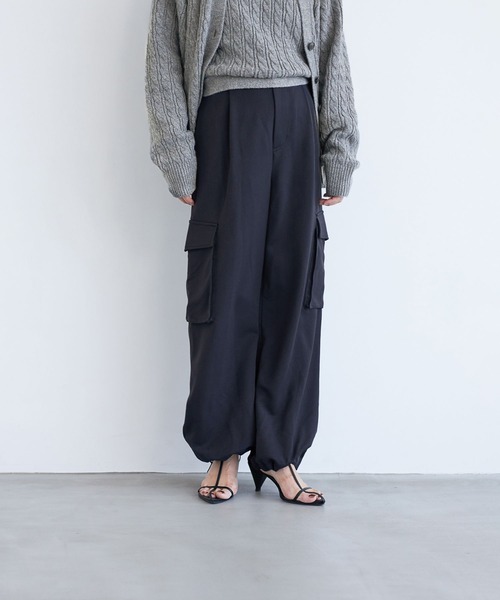 LEPSIM(レプシィム)の「【FOR I SERIES】デザインカーゴパンツ 966479(カーゴパンツ・レディース・ネイビー/カーキ・SMALL/MEDIUM)」の2枚目の写真