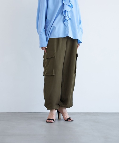 LEPSIM(レプシィム)の「【FOR I SERIES】デザインカーゴパンツ 966479(カーゴパンツ・レディース・ネイビー/カーキ・SMALL/MEDIUM)」の3枚目の写真