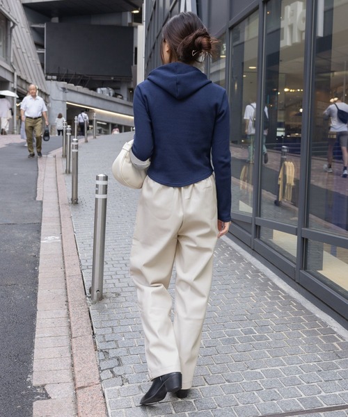 3.3 Field Trip （3.3フィールドトリップ）の「3.3 Field Trip／レザージョガーパンツ  2977530（その他パンツ・レディース・ベージュ/ブラック・SMALL）」の5枚目の写真