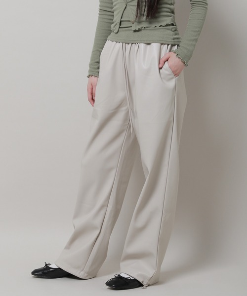 3.3 Field Trip （3.3フィールドトリップ）の「3.3 Field Trip／レザージョガーパンツ  2977530（その他パンツ・レディース・ベージュ/ブラック・SMALL）」の19枚目の写真