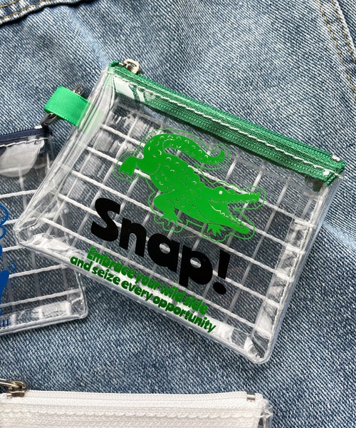 SPINNS（スピンズ）の「クリア素材 メッシュポーチ（ポーチ・レディース・グリーン/ホワイト/ネイビー・ONESIZE）」の2枚目の写真