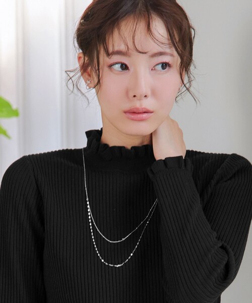 Tiaclasse(ティアクラッセ)の「【選べる2type】フリルニットトップス(ニット/セーター・レディース・ブルー/オフホワイト/チャコールグレー/モカ/ブラック/レッド/ピンク/ピンク系/ブラック系/ブルー系/ホワイト系/レッド系/グレー系・XXL/XL)」の21枚目の写真