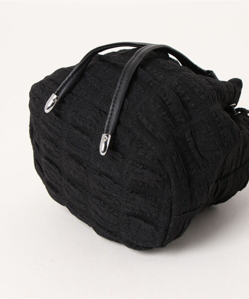 Burner(バーナー)の「【OKUOKU Recommend Select】ぽこぽこ 巾着ショルダーバッグ oku-bag-723850672239-15 U(ショルダーバッグ・レディース・ブラック/ピンク/グリーン/ホワイト/ブラウン・FREE)」の7枚目の写真