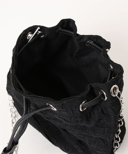 Burner(バーナー)の「【OKUOKU Recommend Select】ぽこぽこ 巾着ショルダーバッグ oku-bag-723850672239-15 U(ショルダーバッグ・レディース・ブラック/ピンク/グリーン/ホワイト/ブラウン・FREE)」の8枚目の写真