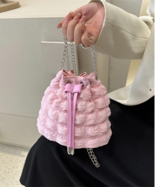Burner(バーナー)の「【OKUOKU Recommend Select】ぽこぽこ 巾着ショルダーバッグ oku-bag-723850672239-15 U(ショルダーバッグ・レディース・ブラック/ピンク/グリーン/ホワイト/ブラウン・FREE)」の5枚目の写真