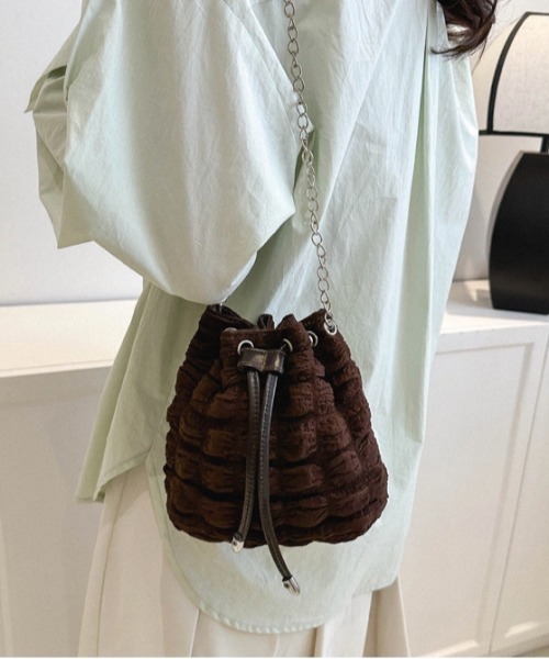 Burner(バーナー)の「【OKUOKU Recommend Select】ぽこぽこ 巾着ショルダーバッグ oku-bag-723850672239-15 U(ショルダーバッグ・レディース・ブラック/ピンク/グリーン/ホワイト/ブラウン・FREE)」の20枚目の写真