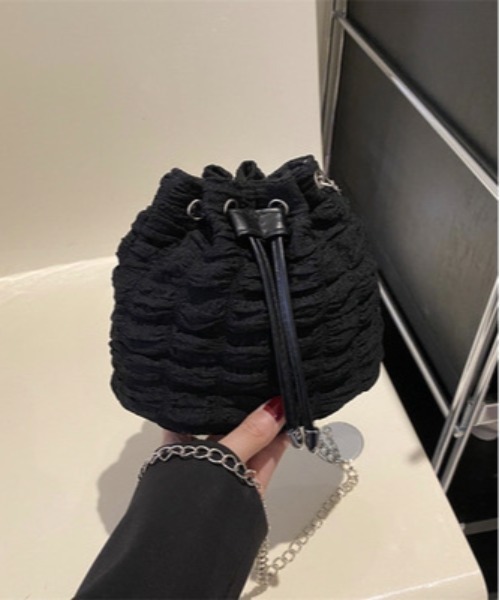 Burner(バーナー)の「【OKUOKU Recommend Select】ぽこぽこ 巾着ショルダーバッグ oku-bag-723850672239-15 U(ショルダーバッグ・レディース・ブラック/ピンク/グリーン/ホワイト/ブラウン・FREE)」の18枚目の写真