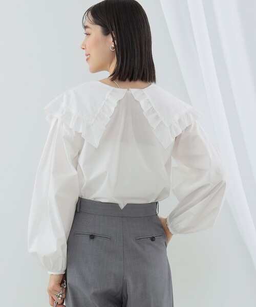 Ray BEAMS（レイビームス）の「Ray BEAMS / フリル ビッグスクエアカラー シャツ（シャツ/ブラウス・レディース・ホワイト/ブラック・ONE SIZE）」の13枚目の写真