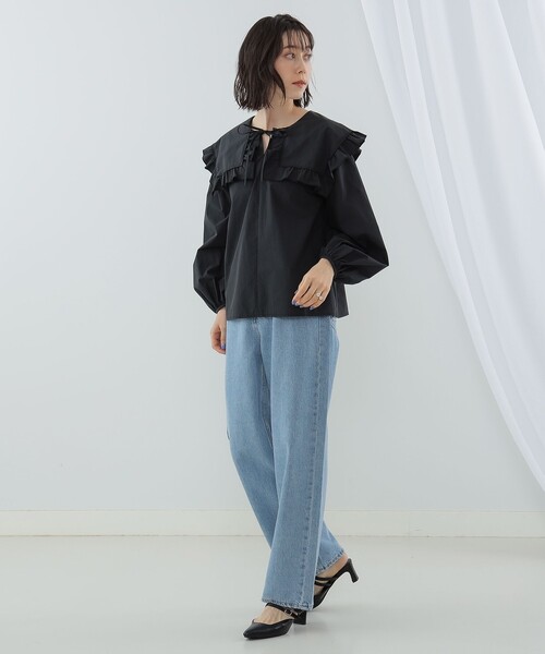 Ray BEAMS（レイビームス）の「Ray BEAMS / フリル ビッグスクエアカラー シャツ（シャツ/ブラウス・レディース・ホワイト/ブラック・ONE SIZE）」の14枚目の写真