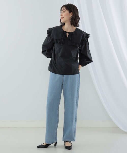 Ray BEAMS（レイビームス）の「Ray BEAMS / フリル ビッグスクエアカラー シャツ（シャツ/ブラウス・レディース・ホワイト/ブラック・ONE SIZE）」の10枚目の写真