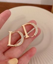 ビジューデザインピアス