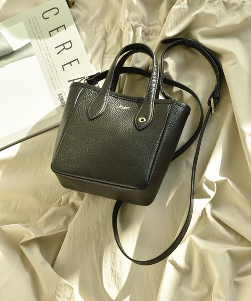 INTERPLANET（インタープラネット）の「【Beaure】本革２ＷＡＹミニトートＢＡＧ（トートバッグ・レディース・ブラック/ベージュ/グリーン・フリー）」の2枚目の写真