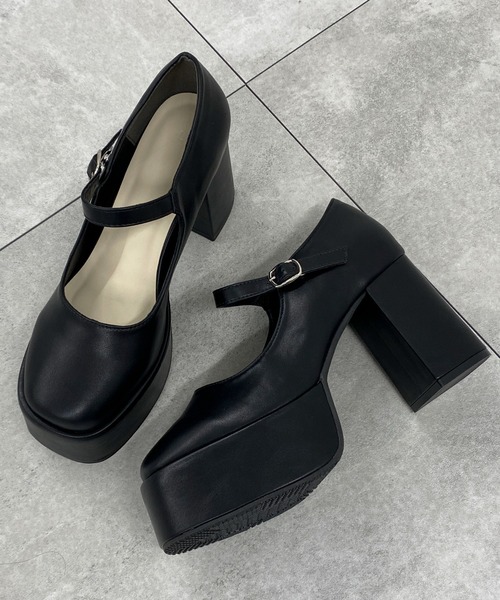 WEGO（ウィゴー）の「WEGO/ボリュームヒールストラップシューズ（ドレスシューズ・レディース・ブラック系その他/ブラック・MEDIUM/LARGE）」の2枚目の写真