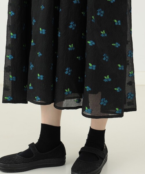 CAROLINA GLASER フラワー刺繍シアーワンピース CAROLINA GLASER（カロリナ グレイサー）の「フラワー刺繍シアー