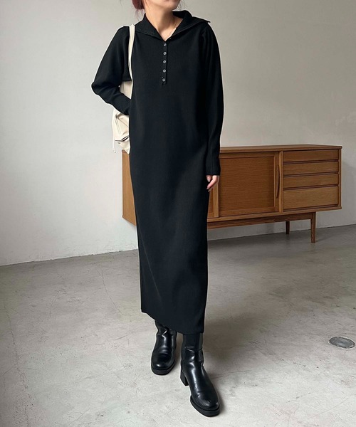 CAPRICIEUX LE'MAGE（カプリシューレマージュ）の「【サイズ展開あり】ヘンリーニットワンピース（ワンピース・レディース・ベージュ/ブラック・FREE/PS）」の2枚目の写真