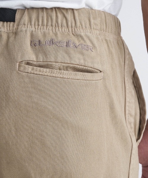 Quiksilver(クイックシルバー)の「QS WAVE ACTIVIST PAN/クイックシルバーレギュラーフィットストレッチチノユーズドライクイージーパンツ(チノパンツ・メンズ・チャコールグレー/ベージュ/ネイビー/イエロー・LARGE/X-LARGE/SMALL/MEDIUM)」の11枚目の写真