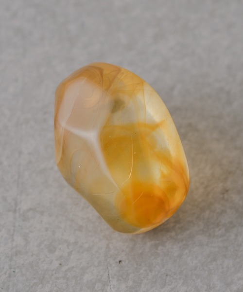 BIRTHDAY BAR(バースデイバー)の「Marble Stone Pierce(ピアス(両耳用)・レディース・ブラウン/グレー/カーキ/アイボリー・フリー)」の9枚目の写真
