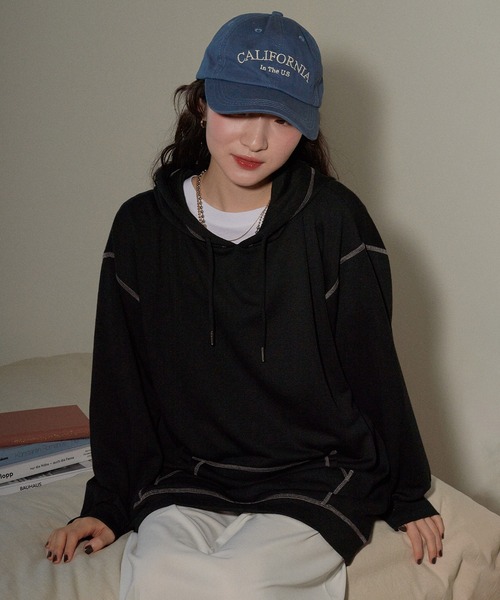 ECRIRE(エクリール)の「配色ステッチチュニックパーカー(パーカー・レディース・ブラック/オフホワイト/サックスブルー・M/L)」の2枚目の写真