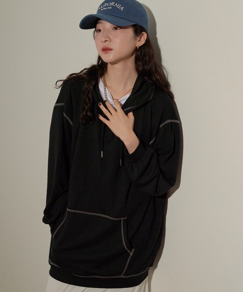 ECRIRE(エクリール)の「配色ステッチチュニックパーカー(パーカー・レディース・ブラック/オフホワイト/サックスブルー・M/L)」の10枚目の写真