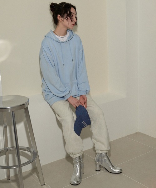 ECRIRE(エクリール)の「配色ステッチチュニックパーカー(パーカー・レディース・ブラック/オフホワイト/サックスブルー・M/L)」の12枚目の写真