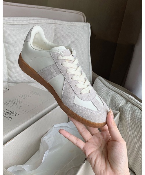 SHEPP（シープ）の「ジャーマントレーナー スニーカー（スニーカー・レディース・ブラック/ホワイト・36/38/40）」の15枚目の写真