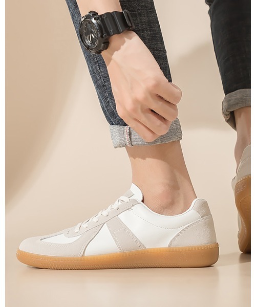 SHEPP（シープ）の「ジャーマントレーナー スニーカー（スニーカー・レディース・ブラック/ホワイト・36/38/40）」の8枚目の写真