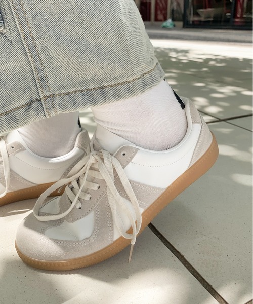 SHEPP（シープ）の「ジャーマントレーナー スニーカー（スニーカー・レディース・ブラック/ホワイト・36/38/40）」の22枚目の写真